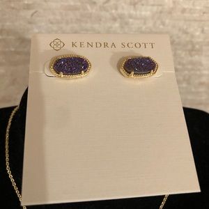 Kendra Scott Earrings; New, never used.
